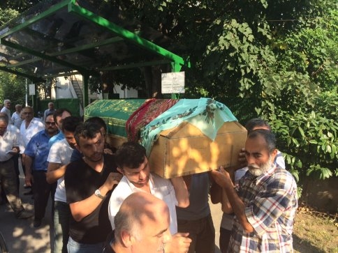 Ayşe Erdem Defnedildi