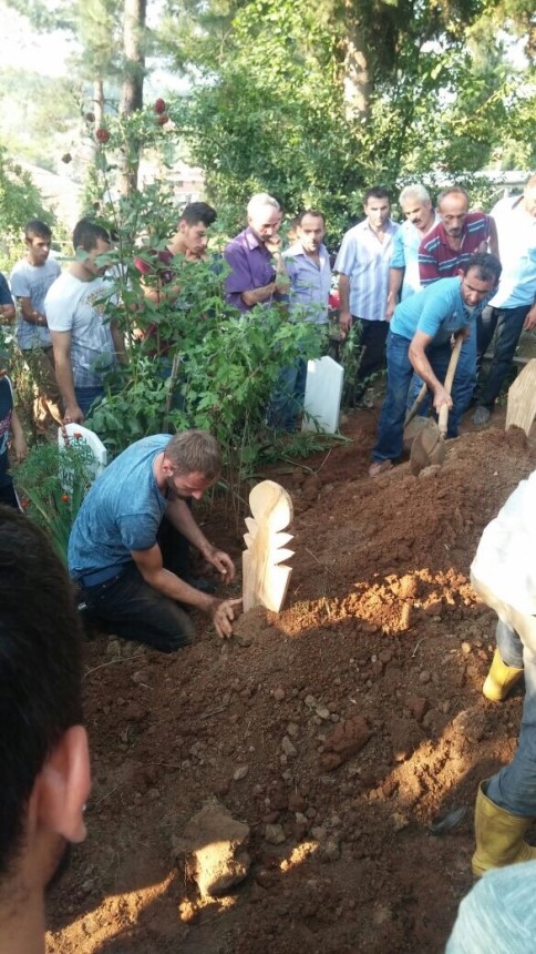 VEFAT Mükremin Tekneci