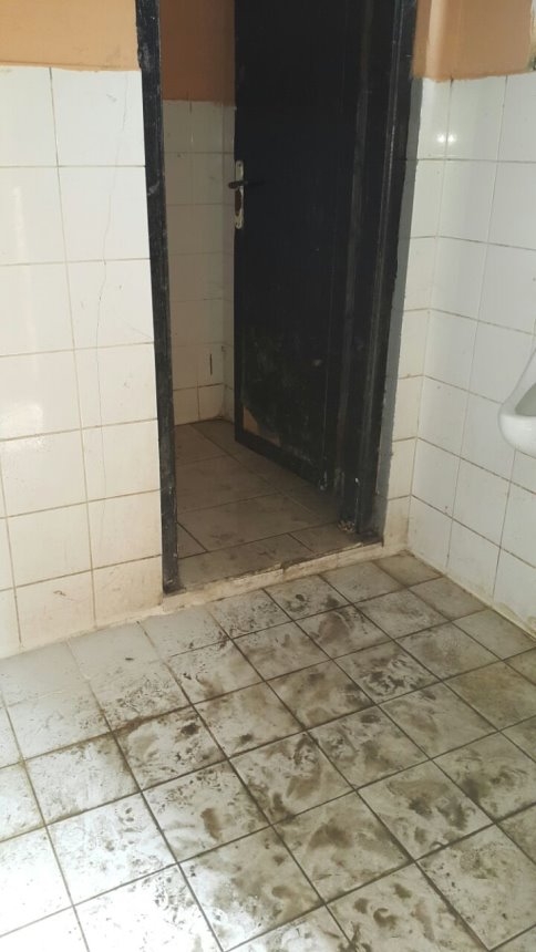 Kuzuluk'ta Tuvaletler Pislik  İçinde