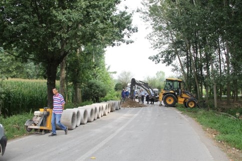 Topağaç Mahesinde Alt Yapı Çalışmaları Sürüyor