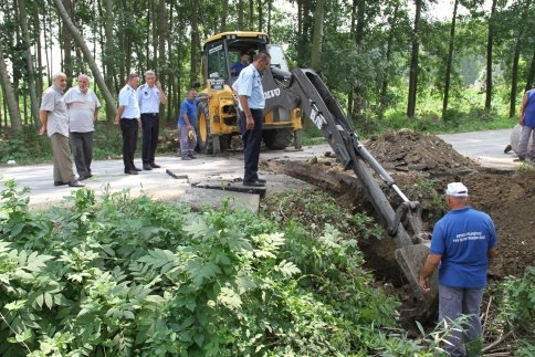 Topağaç Mahesinde Alt Yapı Çalışmaları Sürüyor