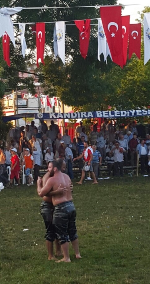 Kandıra Güreşlerinde Hamit Altun İkinci Oldu