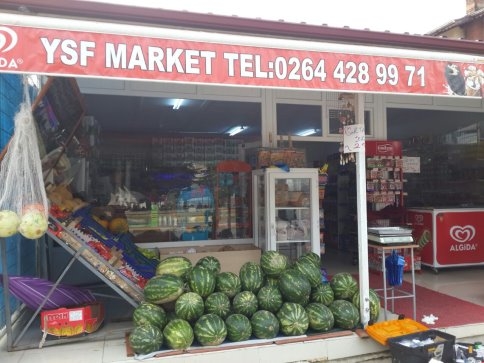 Arka Camdan Girip 15 Bin TL'lik Hırsızlık Yaptılar