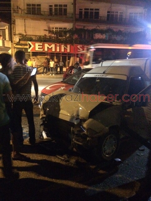 Asker Uğurlama Konvoyunda Kaza 2 Yaralı