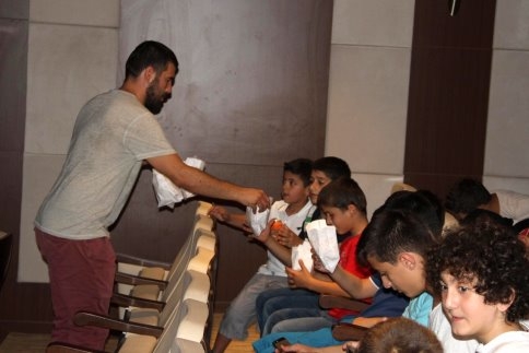 İlk Sinema Deneyimi Başkan’dan Hediye