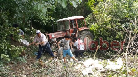 Kayabaşı'nda Traktör Devrildi