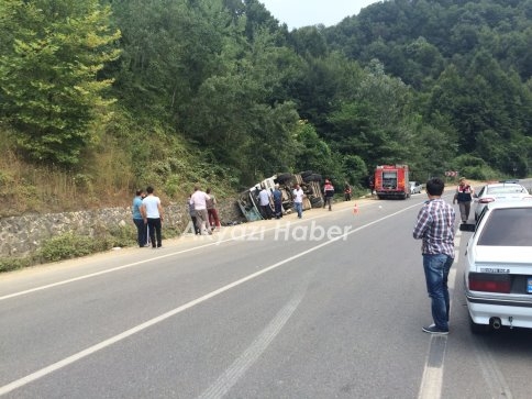 Dev Kamyon Devrildi 1 Yaralı 