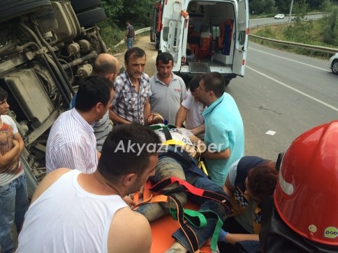 Dev Kamyon Devrildi 1 Yaralı 