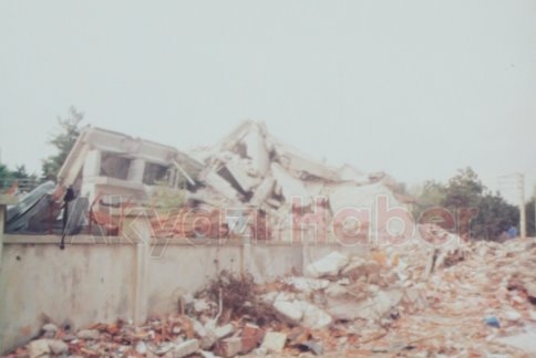 Asrın Depreminin Ardından 16 Yıl Geçti 