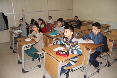 Akyazı Belediyesi Bilgi Ve Kültür Evi Kayıtları Başladı