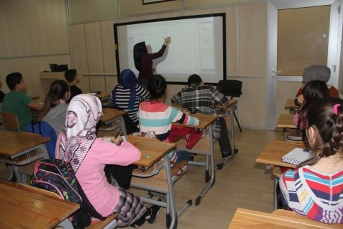 Akyazı Belediyesi Bilgi Ve Kültür Evi Kayıtları Başladı