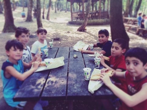 Yaz Kuran Kursu Öğrencilerine Belediye’den Piknik