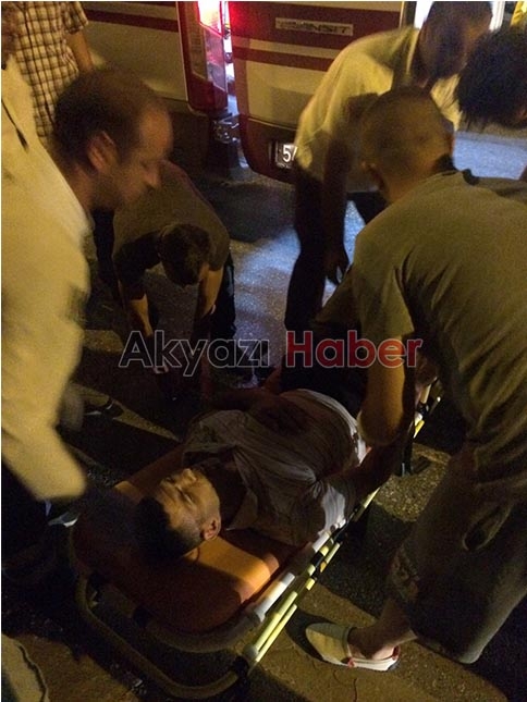 Önlerine Otomobil Çıkan Motosikletli Sürücü Kaza Yaptı