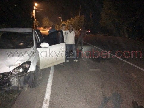 Kamyonetten Kaçtı Duvara Çarptı