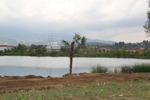 Kuzuluk Göl Park Çevresi Şekillenmeye Başladı