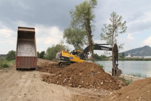 Kuzuluk Göl Park Çevresi Şekillenmeye Başladı