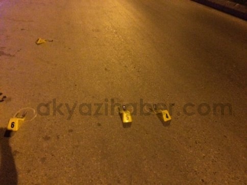 Kasklı Saldırgan İş Yerini Kurşunladı