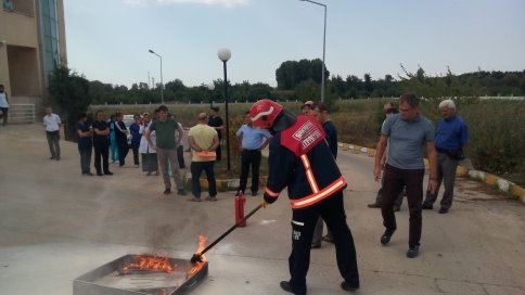Hastane Personeline Afet Ve Yangın Eğitimi Verildi