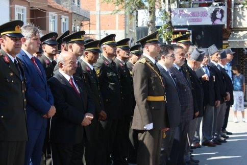 30 Ağustos Zafer Bayramı Düzenlenen Törenle Kutlandı 