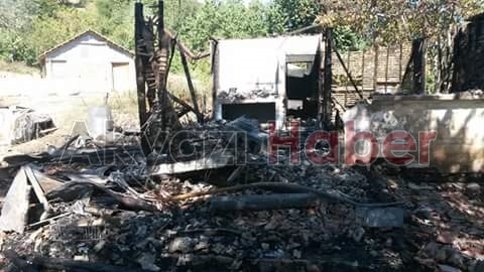 Aynı Gün Hem Evi Yandı Hemde Kaza Geçirdi
