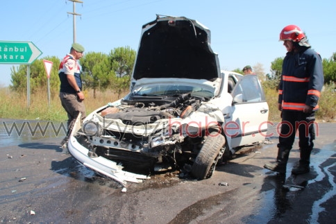 Akyazı Otoban Girişinde Kaza 5 Yaralı