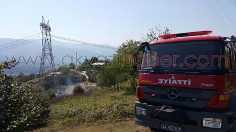 Yeniköy'de Yakılan Anız Kontrolden Çıktı