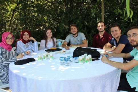 200 Öğrenci Pilav Gününde Buluştu