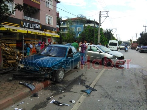 Müftülüğe Ait Araç Kaza Yaptı