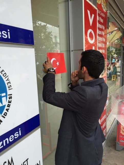 Ülkü Ocakları İlçeyi Kırmızı Beyaz'a Bürüdü