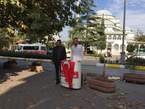 Ülkü Ocakları İlçeyi Kırmızı Beyaz'a Bürüdü
