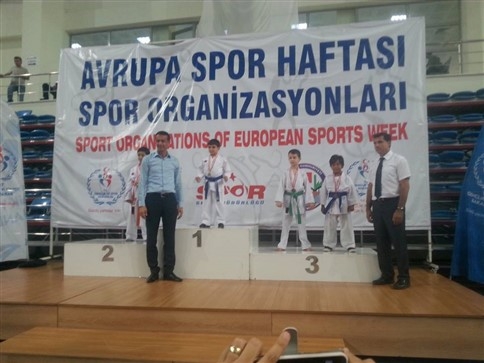 13 Madalya İle Yüz Güldürdüler