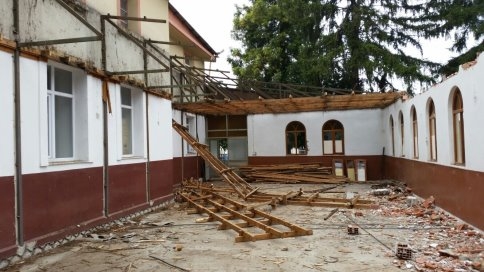 Kubbeli Yeni Cami’nin Yıkımına Başlandı