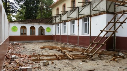 Kubbeli Yeni Cami’nin Yıkımına Başlandı
