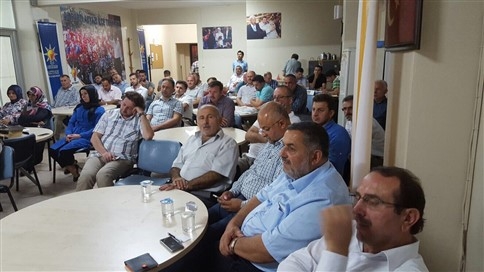 Ak Parti'de Durgun İstişare Toplantısı