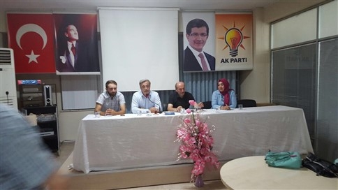 Ak Parti'de Durgun İstişare Toplantısı
