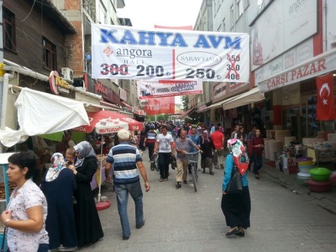 BAYRAM BEREKETİ ESNAFIN YÜZÜNÜ GÜLDÜRDÜ