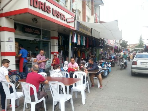 BAYRAM BEREKETİ ESNAFIN YÜZÜNÜ GÜLDÜRDÜ