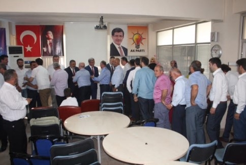 Ak Parti’de Bayramlaşma Töreni