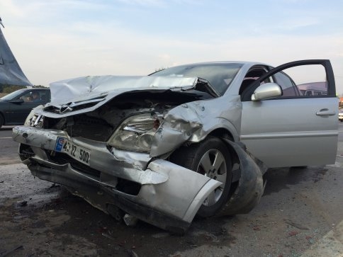 Ormankoy'de zincirleme kaza 4 Yaralı