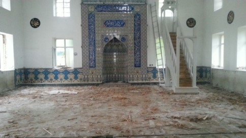 GEÇİCİ MESCİT HİZMETE AÇILDI