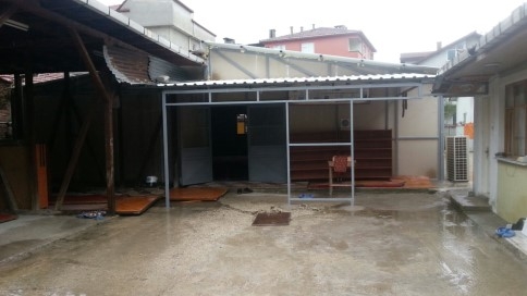 GEÇİCİ MESCİT HİZMETE AÇILDI