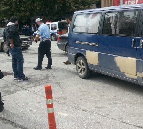 Kazayı Görüntülemek İsteyen Muhabire Saldırı