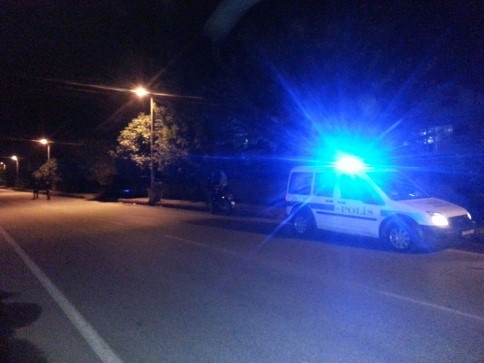 Minibüsle otomobil çarpıştı 4 yaralı