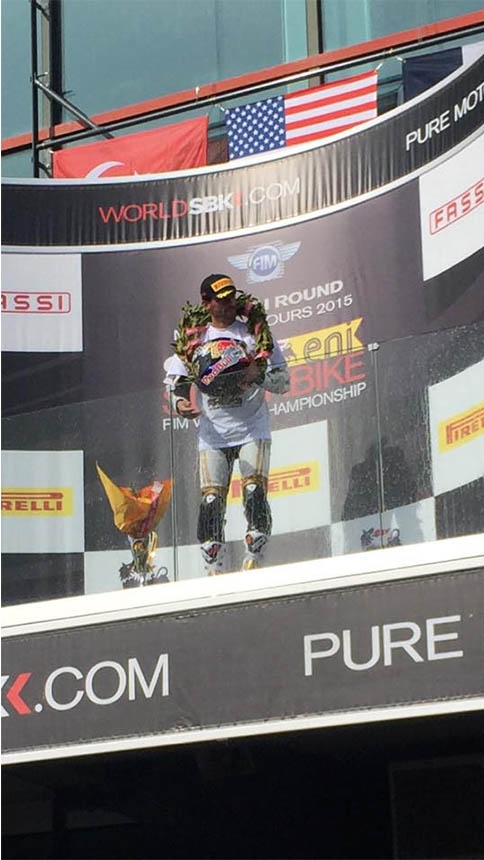 Kenan Sofuoğlu Fransa'da şampiyonluğunu ilan etti