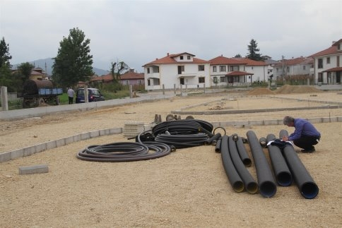 TRAFİK PARK ETRAFINDA ALT YAPI GÜÇLENİYOR