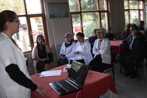 İlçe Sağlık Müdürlüğü Sigaranın Zaralarını Anlattı