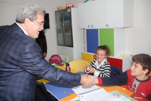 Başkan Akcan’dan Özel Eğitim Uygulama Merkezi’ne Ziyaret