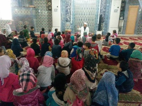 Cumhuriyet Anaokulu Öğrencileri Camileri Ziyaret Etti