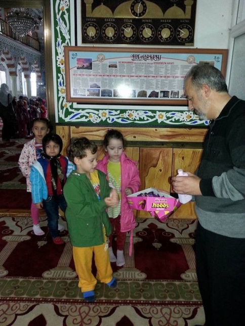 Cumhuriyet Anaokulu Öğrencileri Camileri Ziyaret Etti