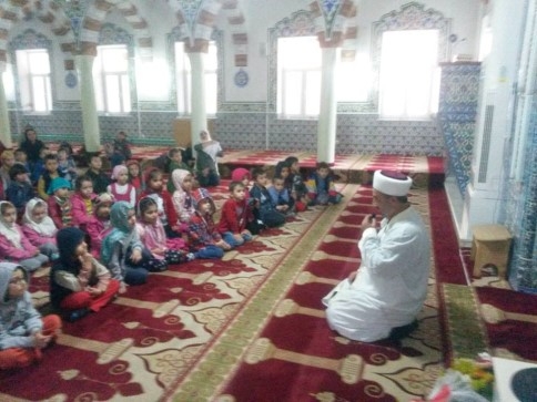 Cumhuriyet Anaokulu Öğrencileri Camileri Ziyaret Etti
